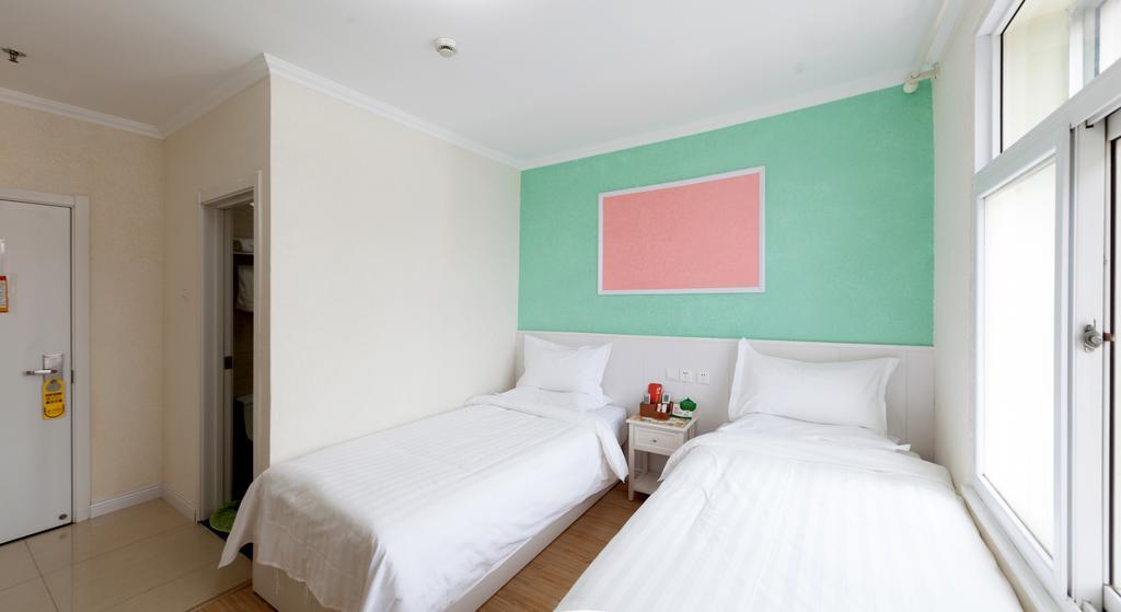 Peking Uni Youth Hostel Екстериор снимка